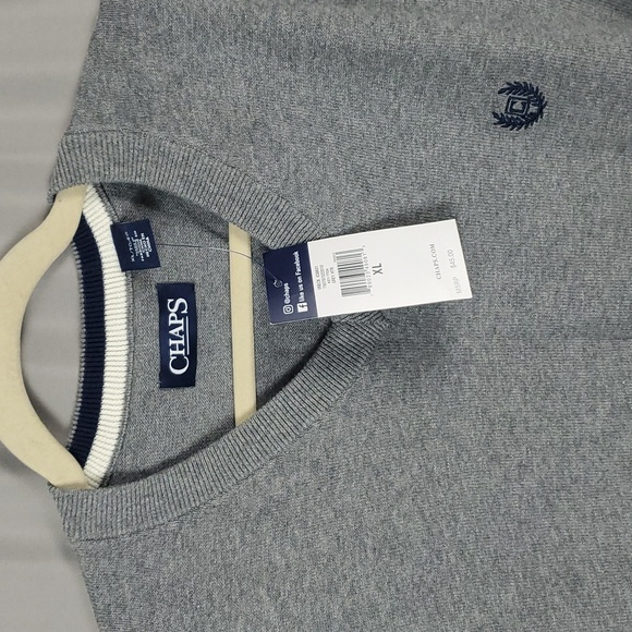 Chaps Men's Gray V-neck Sweater Vest, Size XL, New - Picture 4 of 6